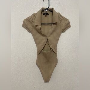 Beige Ribbed Bodysuit Set Small – Cropped Button Top